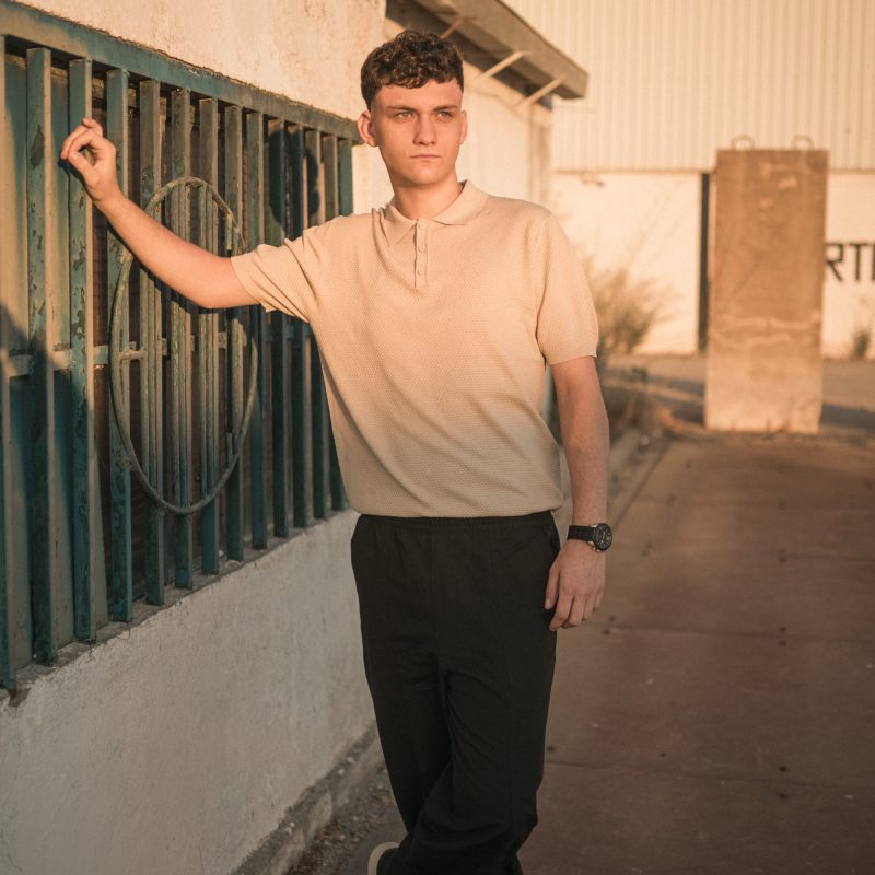 Polo de punto beige